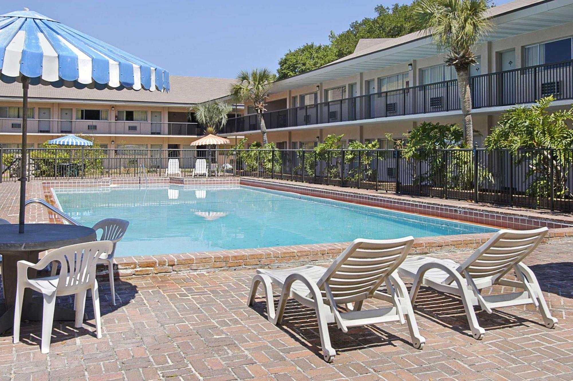 University Inn Gainesville Exterior foto